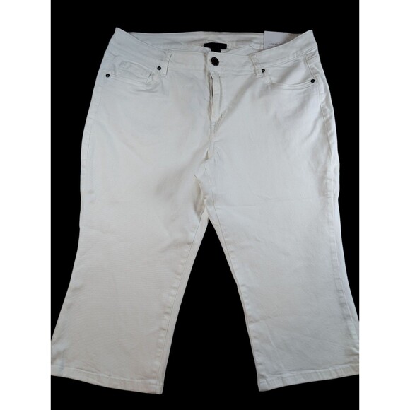LANE BRYANT Pedal Capri Crop Pants Size 20 White NWT Mid Rise Summer Slimming - Picture 1 of 8